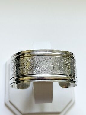 Vintage Wide Floral Engraved Sterling Silver Cuff Bracelet